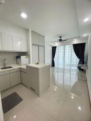 1 Canberra (D27), Condominium #577114501